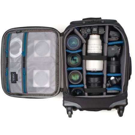 Tenba Axis v2 28L - plecak fotograficzny na kółkach, walizka, Multicam Black (637-791) - przykład użycia